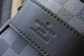 Picture of Louis Vuitton Mens Bags _SKUfw119989750fw